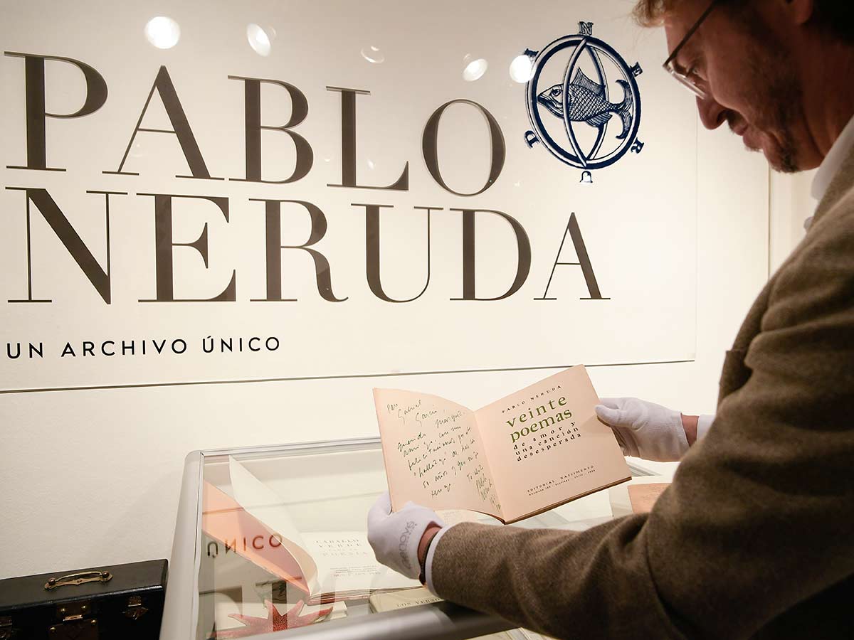 A subasta más de 600 objetos de Neruda, algunos ligados a Gabo. Noticias en tiempo real