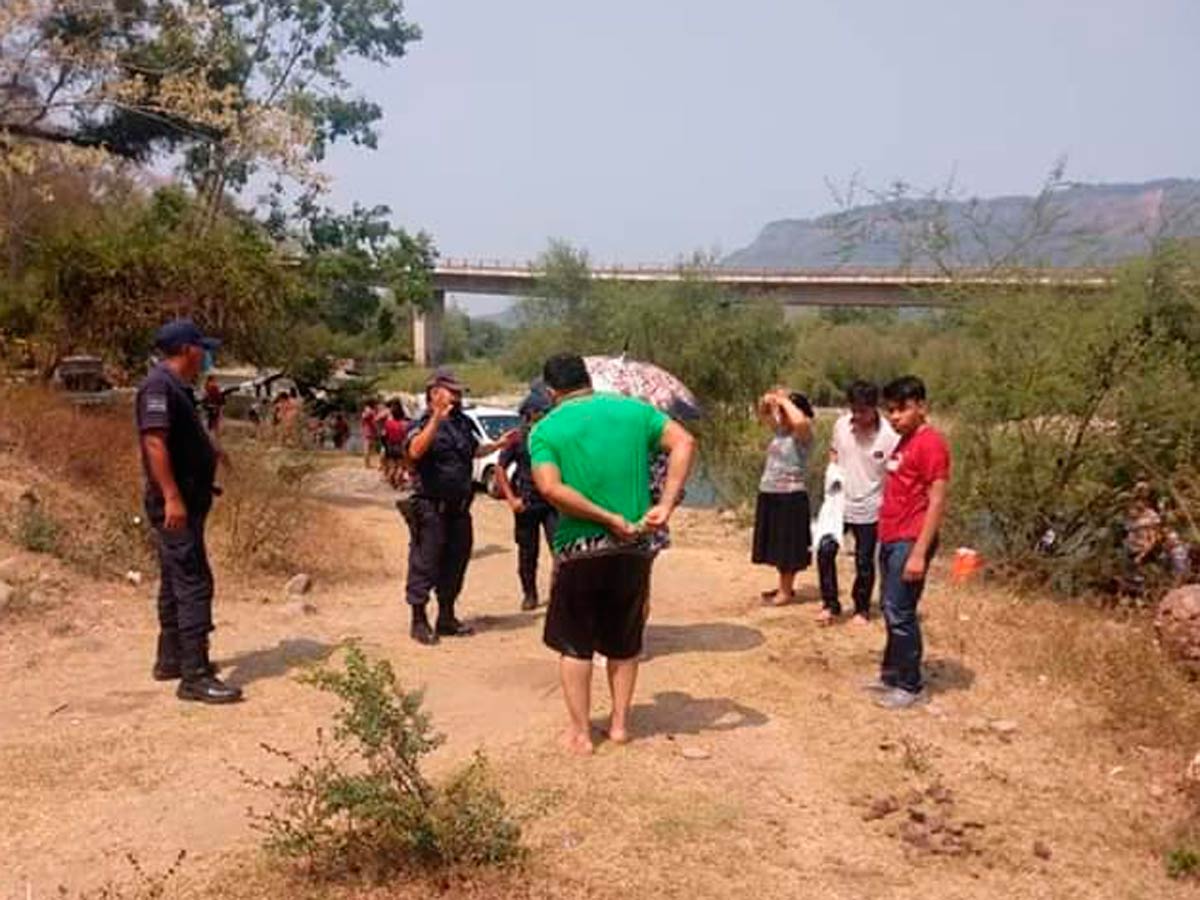 Turistas incumplen cuarentena y van a nadar a ríos de Hidalgo. Noticias en tiempo real