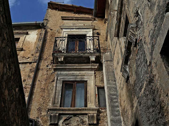 Este pueblito de Italia te da 2 mil euros por irte a vivir a él