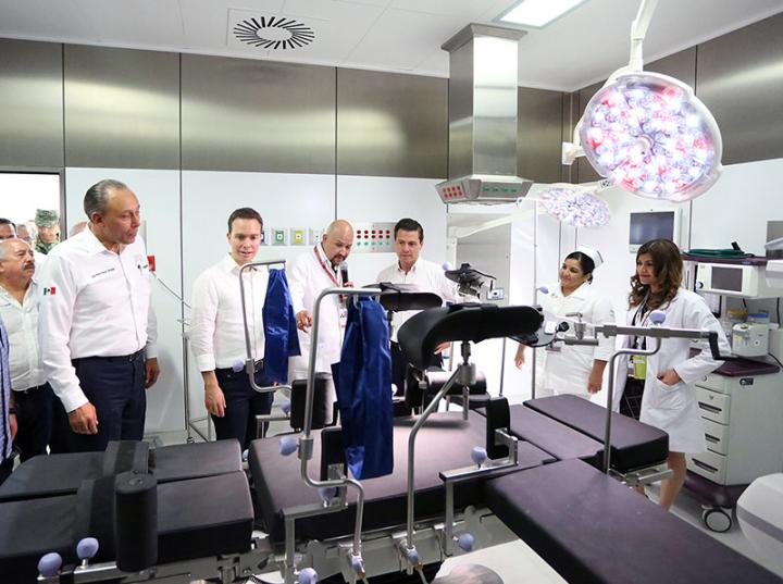 Peña Nieto y Reyes Baeza entregan nuevo hospital del ISSSTE en Chiapas