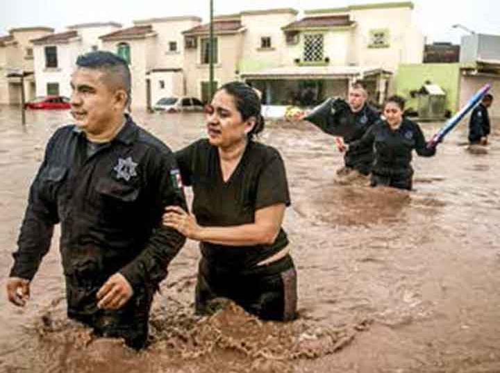 El país se hace agua; tormenta tropical causa caos en Sinaloa y Sonora