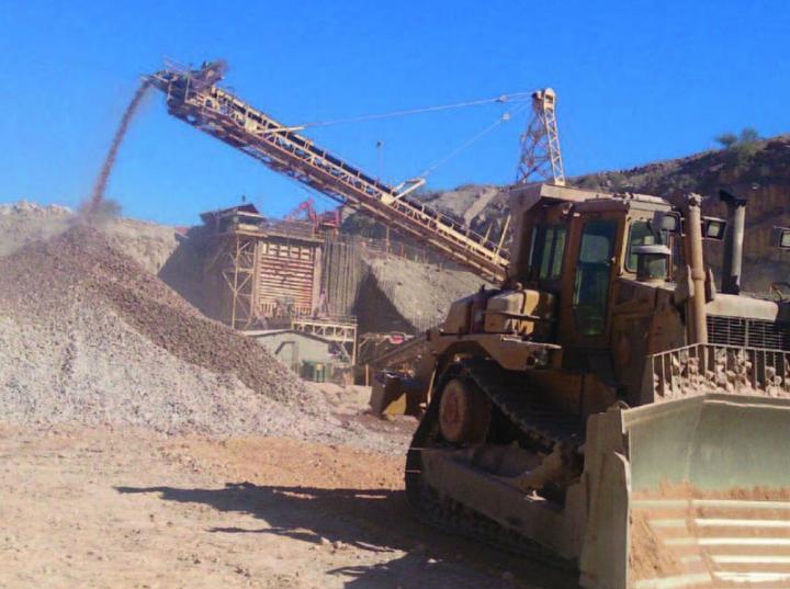 Deslave en mina deja dos trabajadores desaparecidos en Sonora
