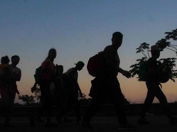 Llegan primeros migrantes a frontera México-Guatemala