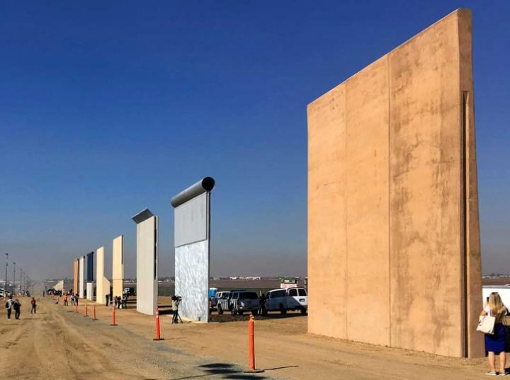 Líder demócrata abre posibilidad de aceptar muro fronterizo