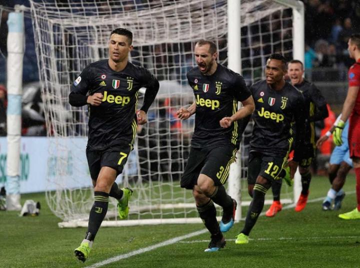 Juventus continúa invicto en la Liga de Italia, tras 21 fechas disputadas y se mantiene en la cima del campeonato con 56 unidades. (AP)