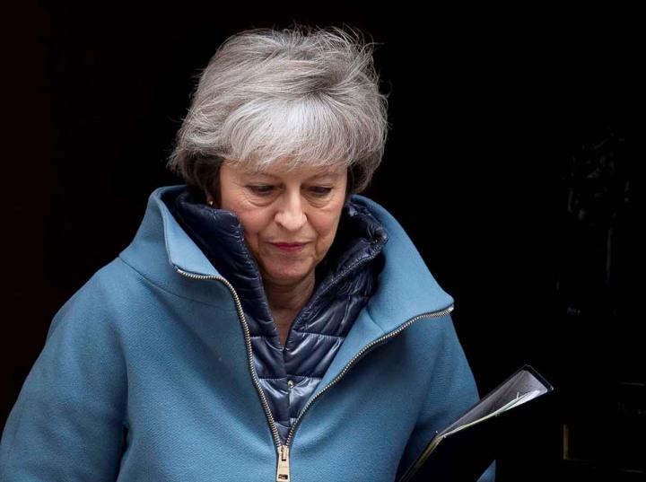 Theresa May humillada en el parlamento, nueva derrota del Brexit