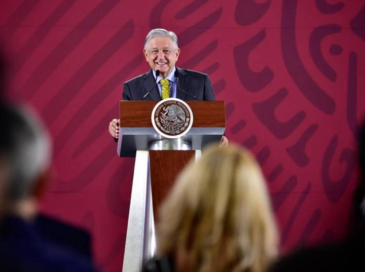 ‘Ya tenía preparado el plan B’, López Obrador sobre nuevas ternas para CRE. FOTO TW: @JesusRCuevas