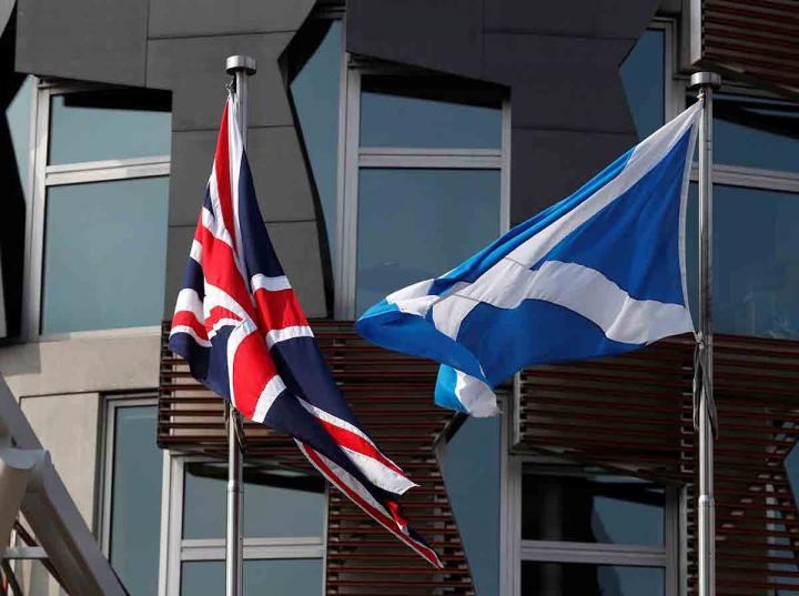Autoridades de Escocia proponen referéndum de independencia