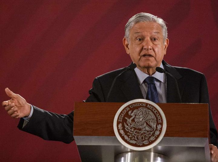 Rechaza López Obrador 80% de solicitudes de viajes al extranjero · Foto: Cuartoscuro 