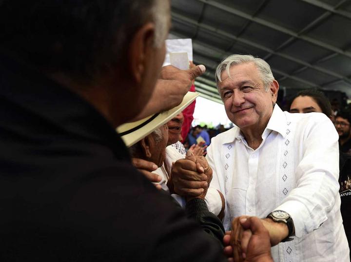 El presidente Andrés Manuel López Obrador durnate un acto político en Puebla · Foto archivo: Cuartoscuro