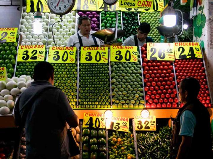 Anuncian medidas para garantizar abasto de alimentos en México. Foto: Cuartoscuro