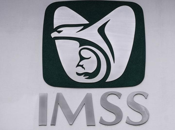 El IMSS refrendó su compromiso de atender la operatividad en todo el país y fortalecer su capacidad de respuesta ante la emergencia sanitaria por Covid-19. Foto: Cuartoscuro