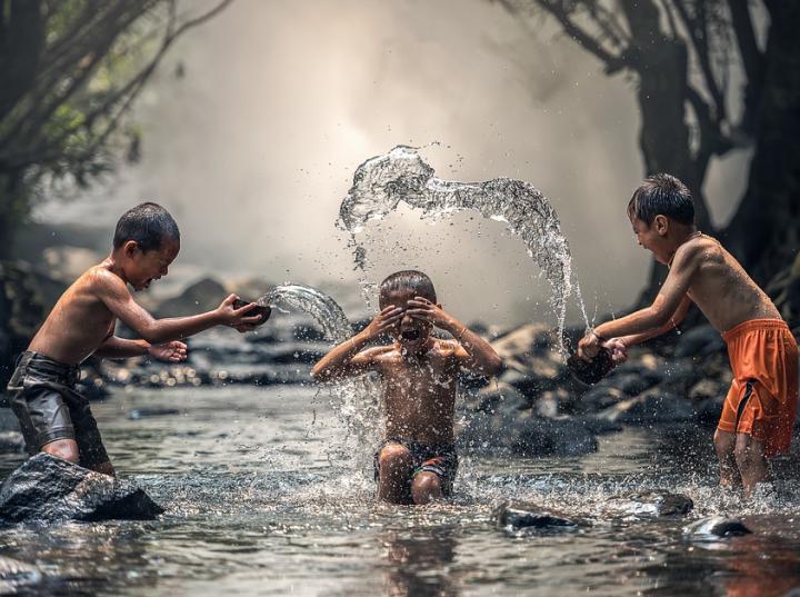 La humanidad necesita agua... Día Mundial del Agua, reflexión y datos 