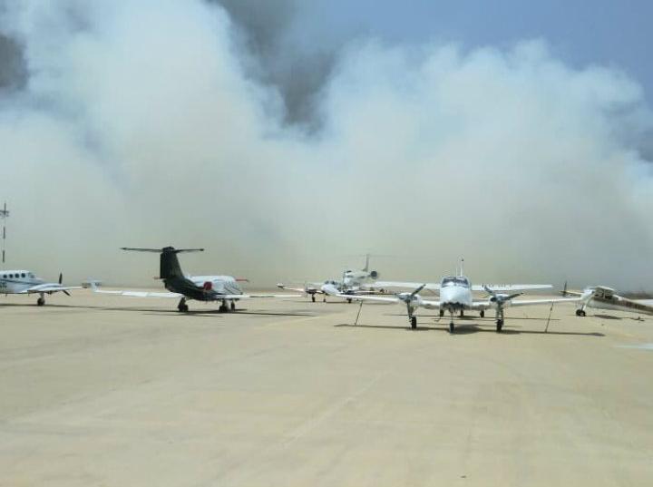Se registra incendio en pastizal cercano al aeropuerto Ángel Albino Corzo, Chiapas. FOTO TW: @InfoChiapasMX