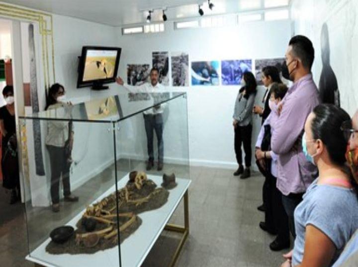 La exhibición temporal, montada en el Museo de Sitio de la zona arqueológica, se integra de 26 fotografías sobre los trabajos arqueológicos realizados en las áreas denominadas Cuicuilco A y B, capturadas entre 1918 y 1997 | FOTO: Especial