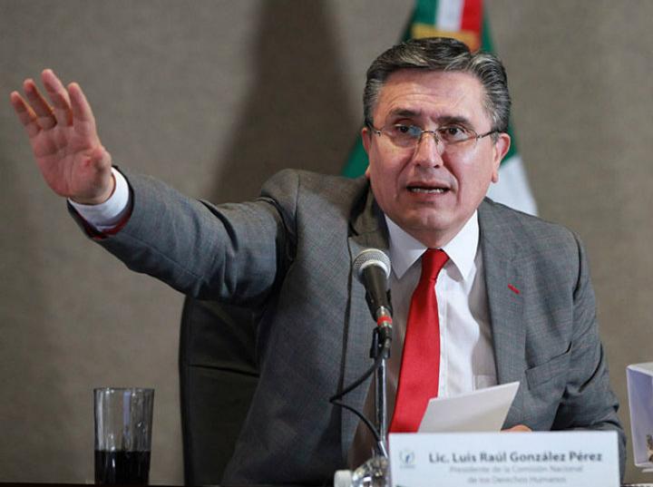 La CNDH pide priorizar la salud de los mexicanos ante los recortes presupuestales: Luis Raúl González Pérez · Foto: Cuartoscuro 
