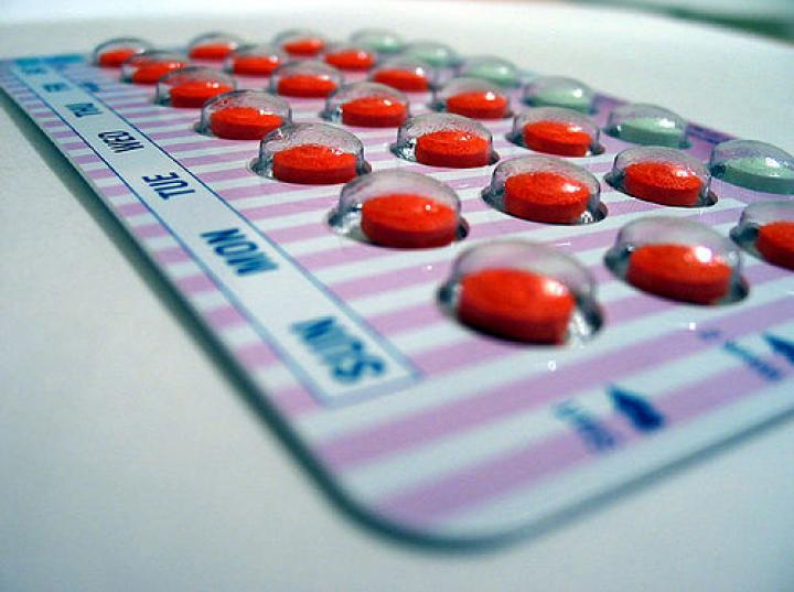 18 de agosto de 1960: Sale al mercado la píldora anticonceptiva