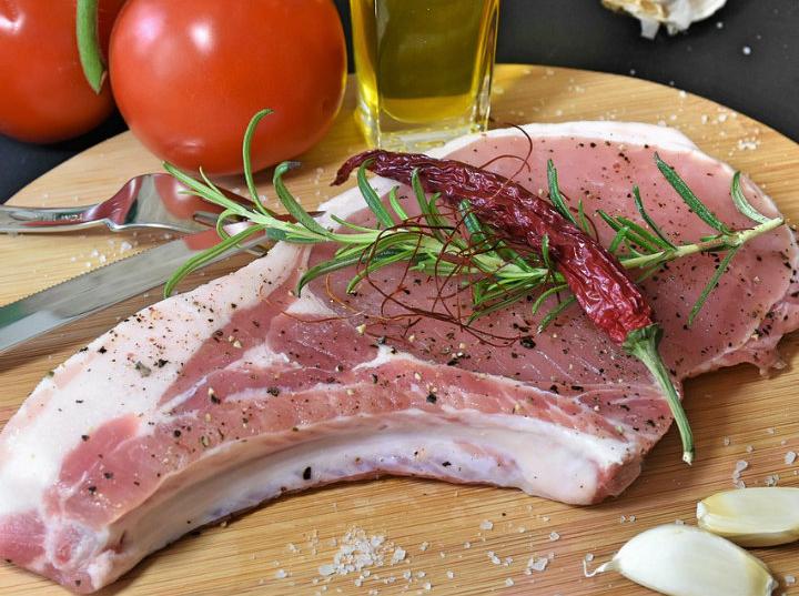 Consumir carne de cerdo es benéfico para la salud. Imagen: Pixabay