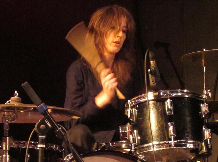 Fallece Sara Ramboweber, ex baterista de "Let´s Active"/Foto: Wikimedia Commons
