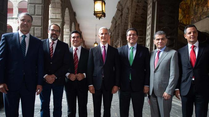 Gobernadores priistas respaldan a López Obrador en la relación con EEUU. Noticias en tiempo real