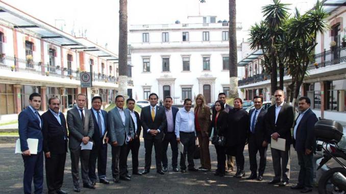 Funcionarios de Segob y Hacienda se reúnen con 16 alcaldes. Noticias en tiempo real