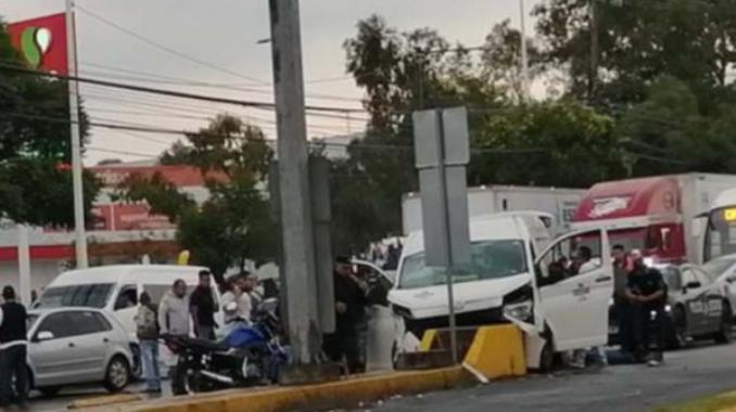 Choque de transporte público deja tres muertos en Tultitlán . Noticias en tiempo real