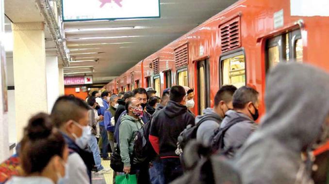 Línea 1 del Metro reinicia operaciones con trenes y andenes llenos. Noticias en tiempo real