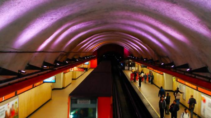 El Metro será gratuito para corredores del Maratón CDMX. Noticias en tiempo real