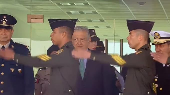 López Obrador encabeza graduación de 773 sargentos en Puebla. Noticias en tiempo real
